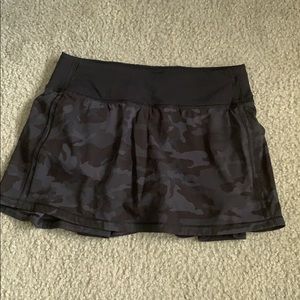 Camp Lululemon skirt